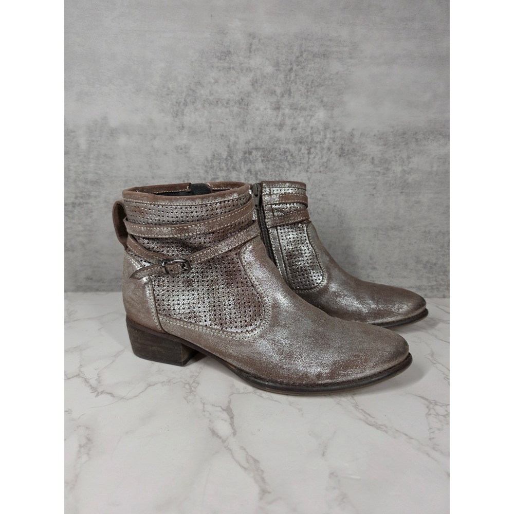 Seychelles Sanctuary Metallic Pewter Leather Ankle Bootie‎ Perforated Buckle 8.5